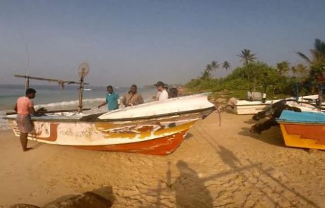 איילו: “דיג מקומי בסרי לנקה…בולוס עם דייגים מקומיים”
